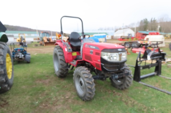 MAHINDRA 1526 SHUTTLE SHIFT 4X4 TRACTOR, ROPS