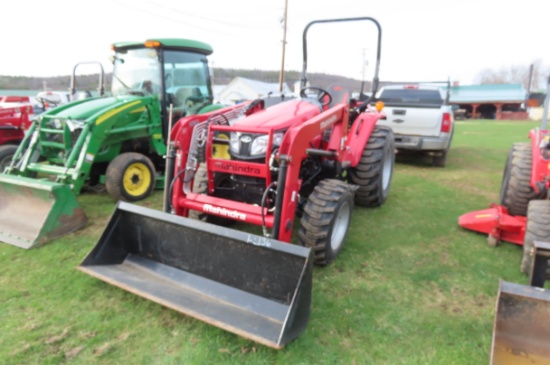 MAHINDRA 2638 TRACTOR WITH MAHINDRA 2638L