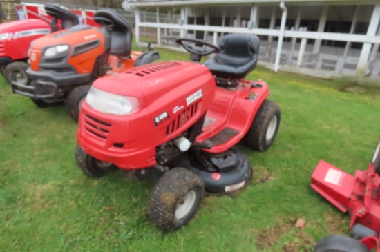 HUSKEE LT4200 7 SPEED 42" SPEED 42" DECK