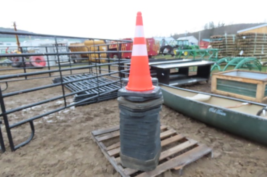 NEW TRAFFIC CONES - 25 TIMES THE BID