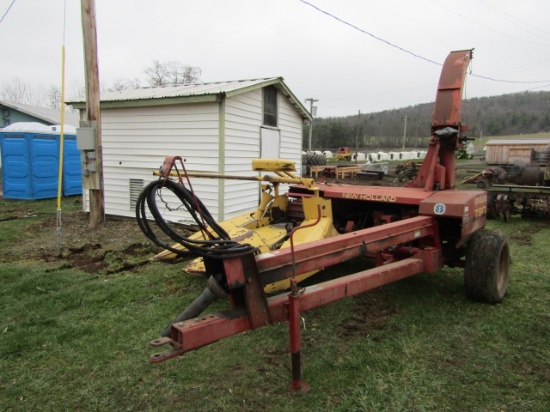NEW HOLLAND 790 CHOPPER WITH 2 ROW HEAD