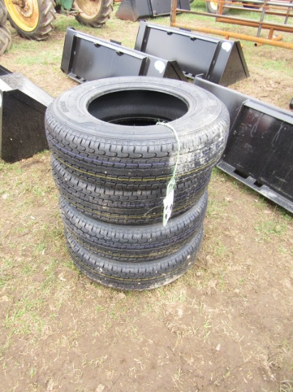ROAD GUIDER 205/75R15 TIRES (4)
