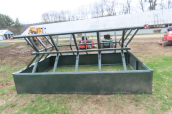 HAY FEEDER GREEN