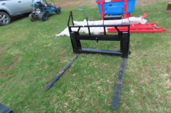 SKIDSTEER ATTACH 42" PALLET FORKS -AGT