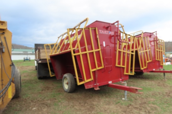 TARTER FEED MASTER 165 FEEDER WAGON VERY NICE
