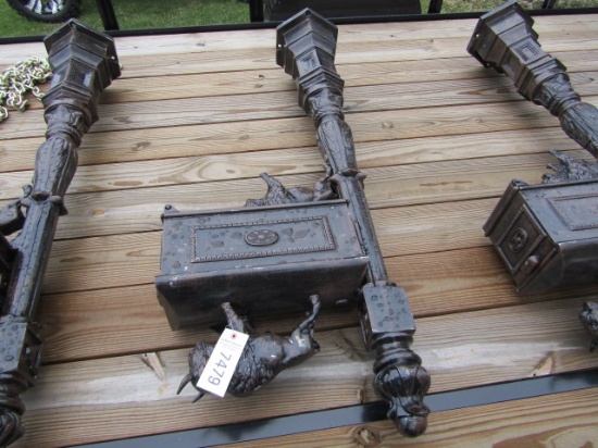 ALUMINUM BUFALO MAILBOX- HAS SHIPPING SCRATCHES