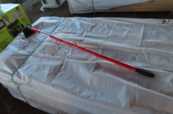 NEW BOND GARDEN HOE FIBERGLASS HANDLE