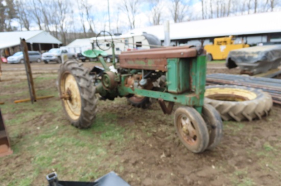 1939 JOHN DEERE H PROJECT TRACTOR NARROW