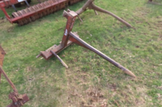 3PT HITCH BALE SPEAR