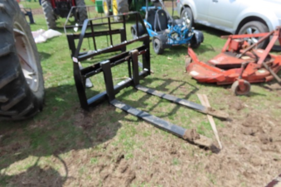 KIVEL SKIDSTEER ATACH 3500LB PALLET FORKS 48"
