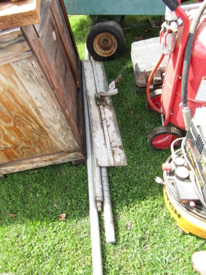 4FT BOW FLOAT FOR CONCRETE WITH 3 HANDLES