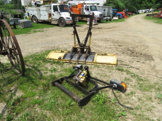 MEYERS 7.5' SNOW PLOW FITS 1985 BLAZER INCLUDES