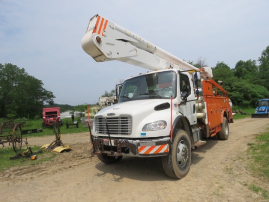 2011 FREIGHTLINER UTILITY TRUCK BUSINESS CLASS M2