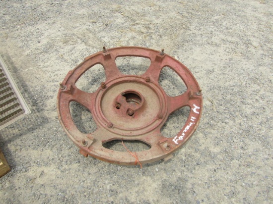 FARMALL H WHEEL CENTER