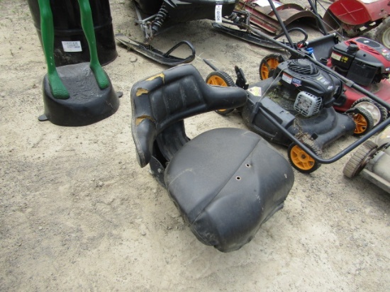 TRACTOR SEAT USED