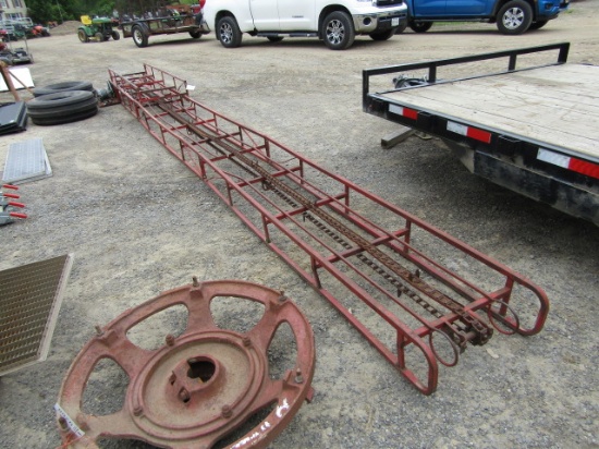 HAY ELEVATOR - 24 FT