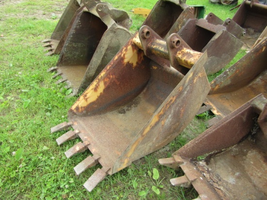 EXCAVATOR BUCKET 24" ROUGH