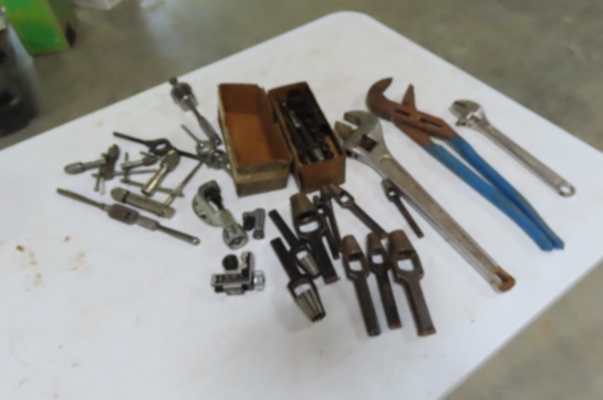 GROUP OF TOOLS