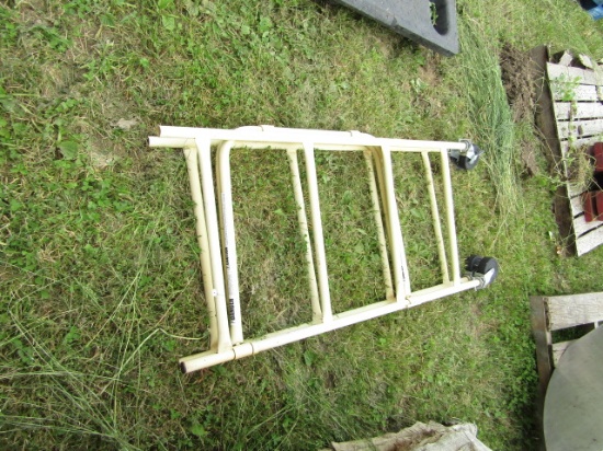 SMALL SCAFFOLDING