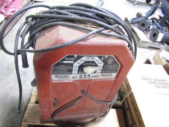 LINCOLN AC 225 AMP WELDER