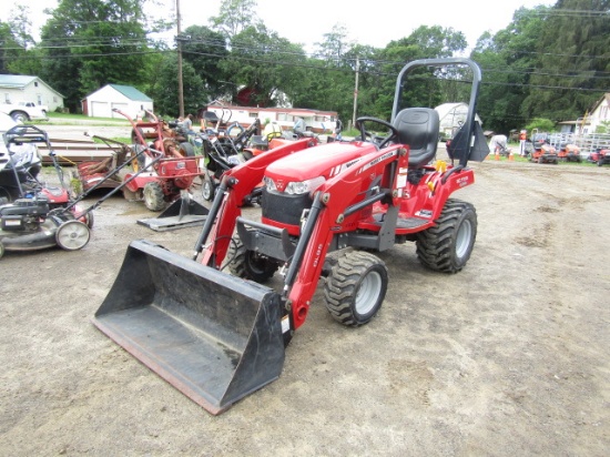 MASSEY FERGUSON GC1705, 540 PTO 3PT HITCH DL95