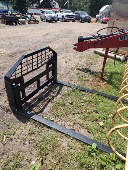 60" SKIDSTEER ATTACH PALLET