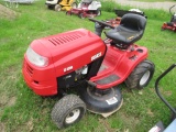 HUSKEE LT4200 LAWN TRACTOR WITH 42