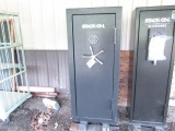 STACK ON GUN SAFE WITH COMBO ON SAFE