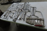 LARGE GROUP OF WRENCHES VARIOUS SIZES SNAP ON,
