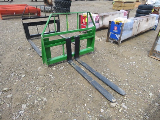New Kivel John Deere Hookup 3500lb 48' Pallet Fork