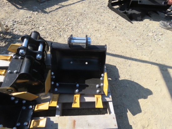 MINI EXCAVATOR BUCKET WITH TEETH 15" IMPORT ITEM