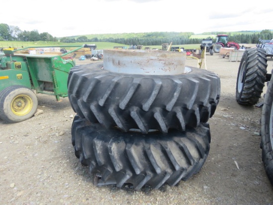 SET OF FIRESTONE 18.4 R38 TRACTOR TIRE DUALS