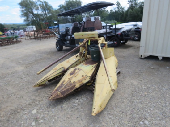 NEW HOLLAND 824 2 ROW CORN HEAD - FITS 790 CHOPPER