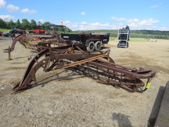 NEW HOLLAND 56 ROLL BAR RAKE - PARTS ONLY