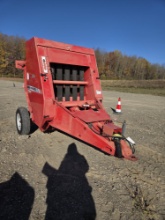 MASSEY FERGUSON 1734 ROUND BALER, MAKES 3X4FT