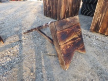 LADDER STAND
