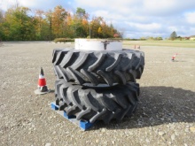 SET OF TRACTOR TIRES DUALS 520/85R38 TA-110