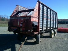 GEHL 970 SELF UNLOADING WAGON