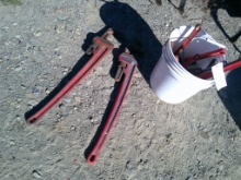 PIPE WRENCHES