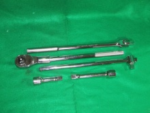 CRAFTSMAN 5PC 3/4" DRIVE RATCHET AND EXTENSIONS