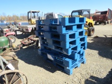 9 plastic pallets