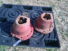 2 TRACTOR WHEEL HUBS
