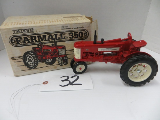 Farmall 350 w/box