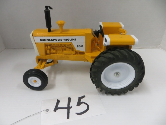 Minneapolis Moline G940 wf nb