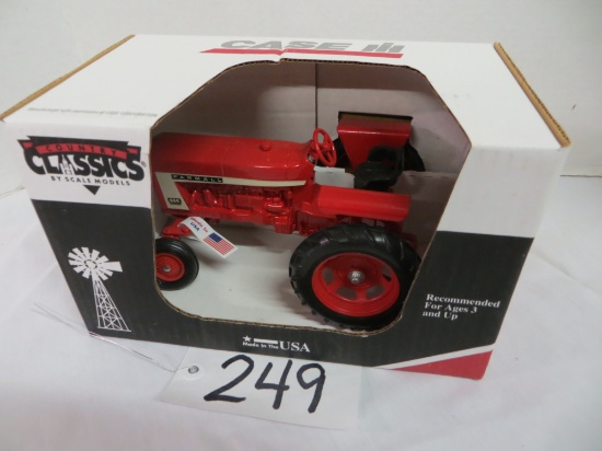 Farmall 656, Scale Model