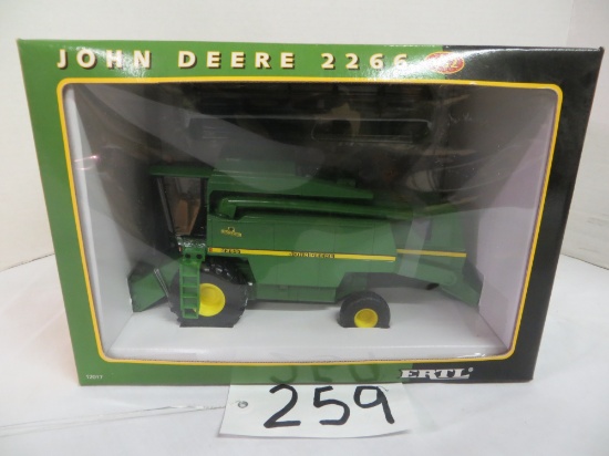 JD 2266 combine w/wheat head Hill Master, Ertl