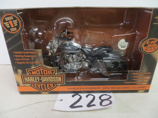 Harley Davidson 2002 Road King Classic, 1/10 Scale