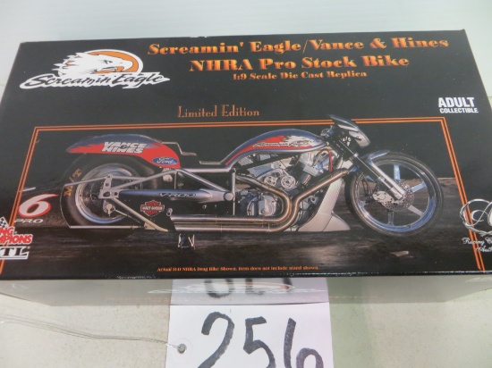 Screaming Eagle / Vance & Hines, NHRA Pro Stock Bike, Limited Edition, 1/9 Scale