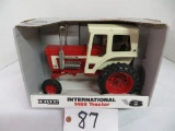 IH 1468 V-8 white cab