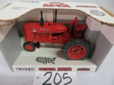 Farmall Super M-TA, Ertl